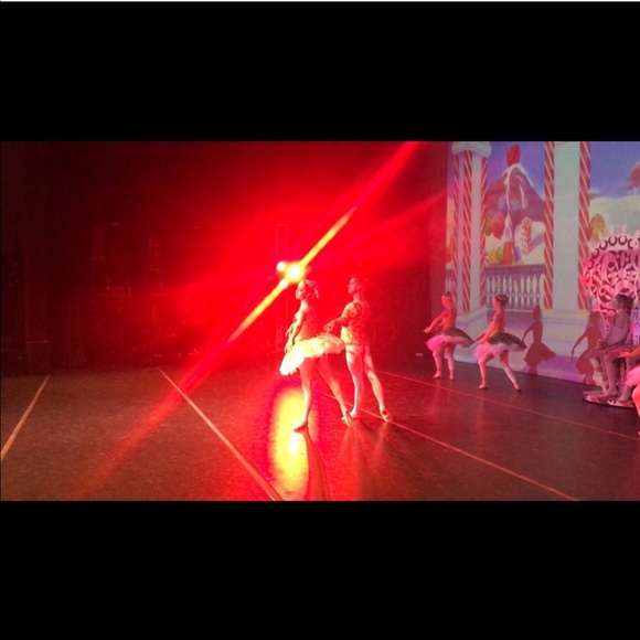 CLOSET CLEAR OUT!!!!! Offer bundle offer bundle!!! - Picture 6 of 6